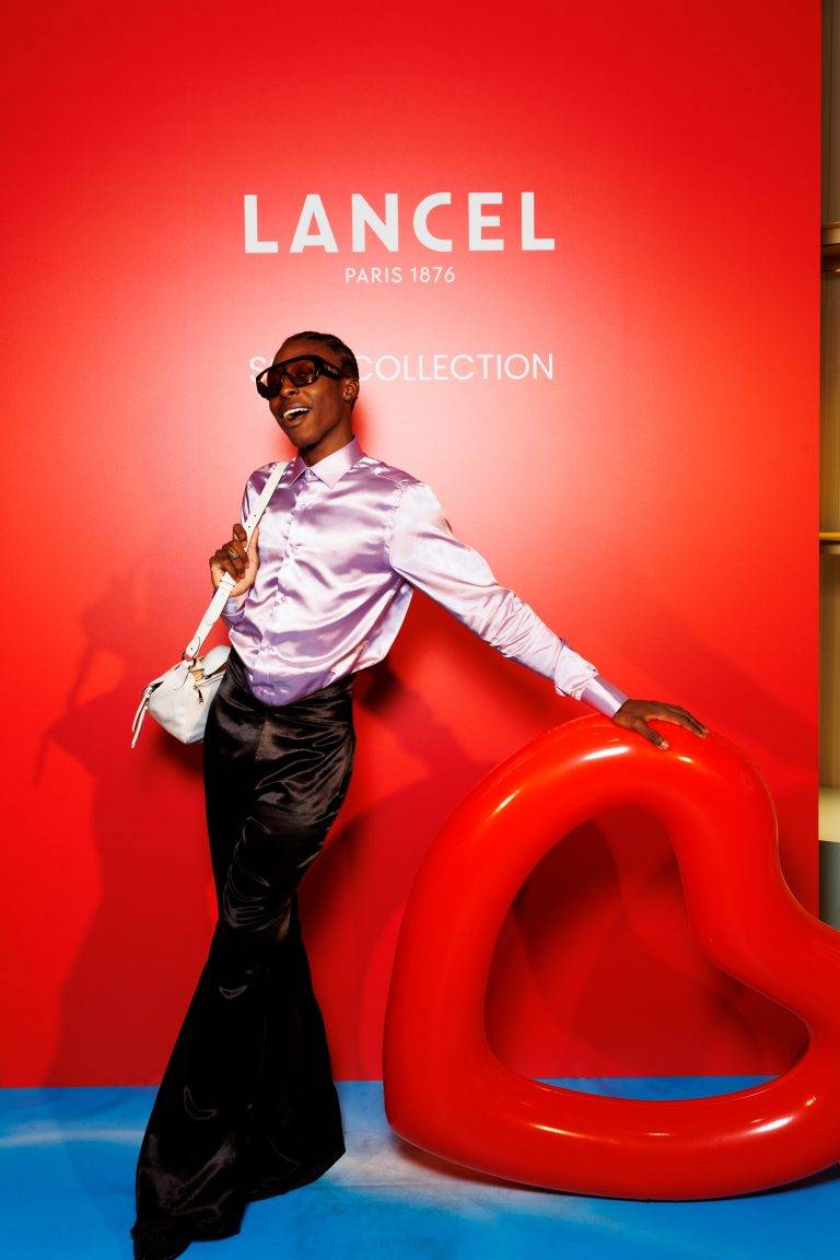  - LANCEL PARIS dévoile sa collection SS24 et la nouvelle campagne avec son égérie Lili Reinhart sublimée par Ellen Von Unwerth