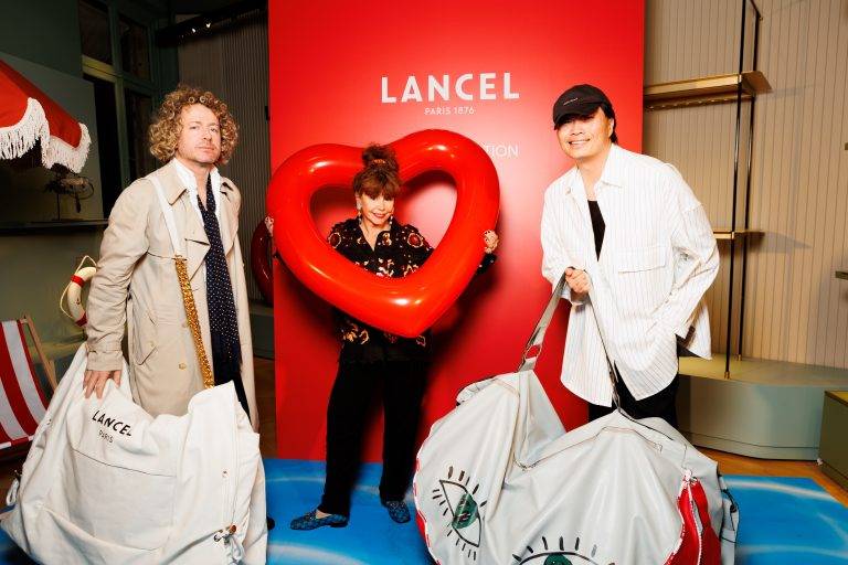  - LANCEL PARIS dévoile sa collection SS24 et la nouvelle campagne avec son égérie Lili Reinhart sublimée par Ellen Von Unwerth