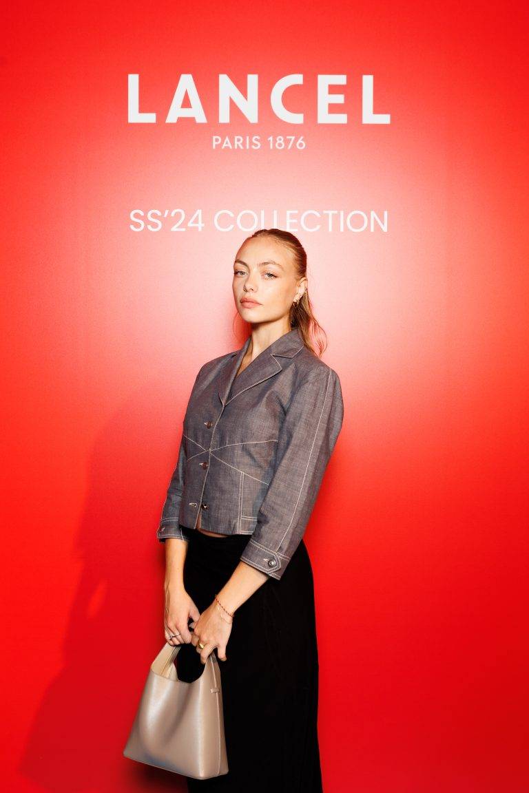  - LANCEL PARIS dévoile sa collection SS24 et la nouvelle campagne avec son égérie Lili Reinhart sublimée par Ellen Von Unwerth