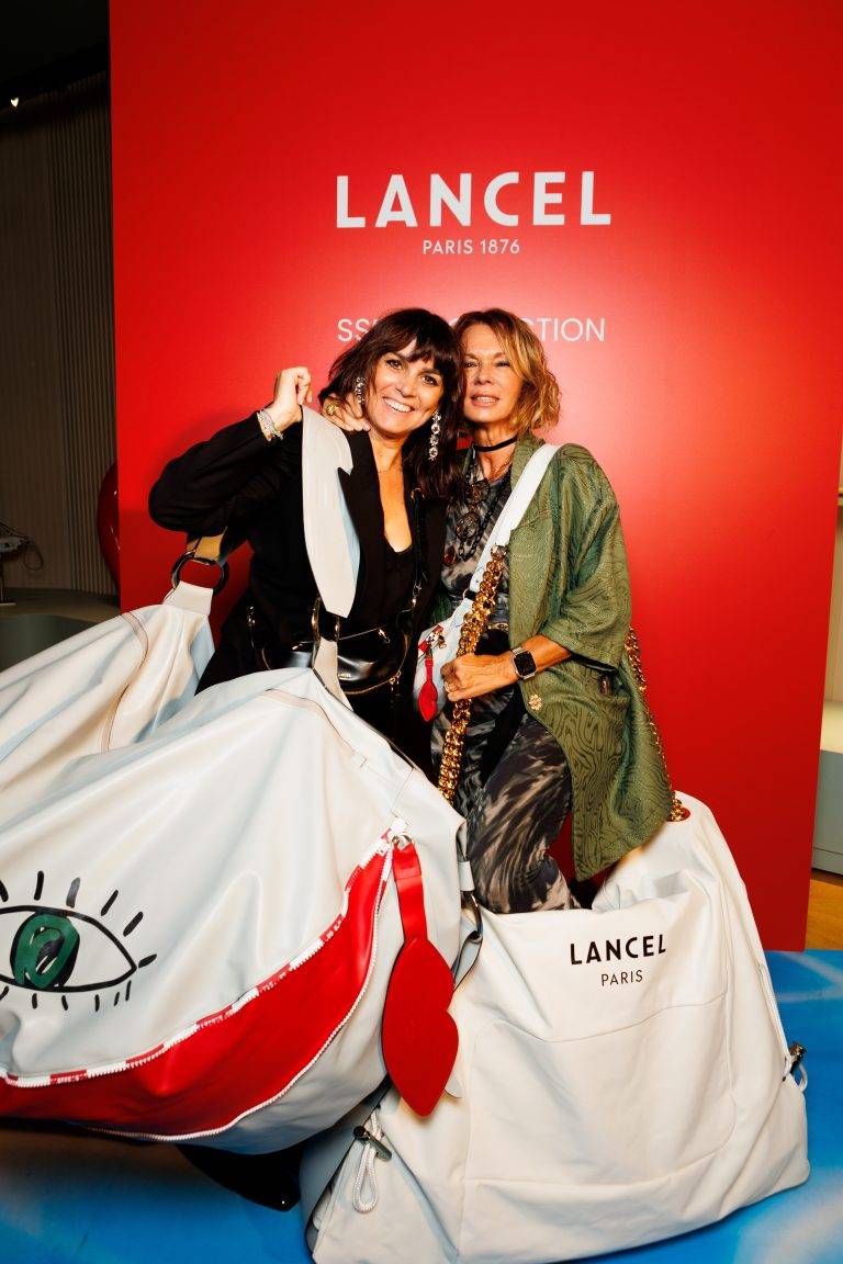 - LANCEL PARIS dévoile sa collection SS24 et la nouvelle campagne avec son égérie Lili Reinhart sublimée par Ellen Von Unwerth