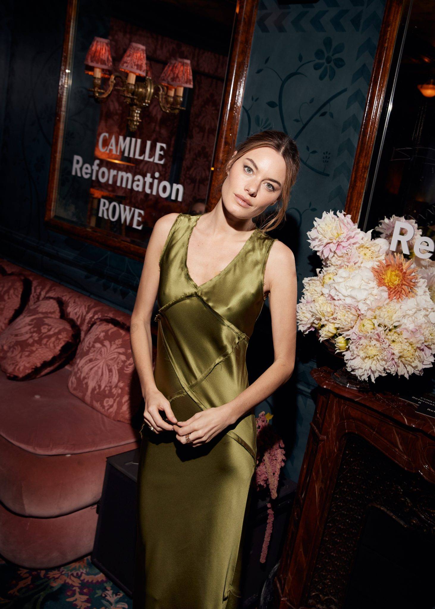  - La collaboration entre Reformation et Camille Rowe révélée chez Lapérouse