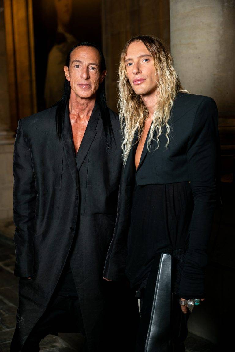  - SSENSE célèbre son vingtième anniversaire au Musée des Archives Nationales pendant la Fashion Week de Paris