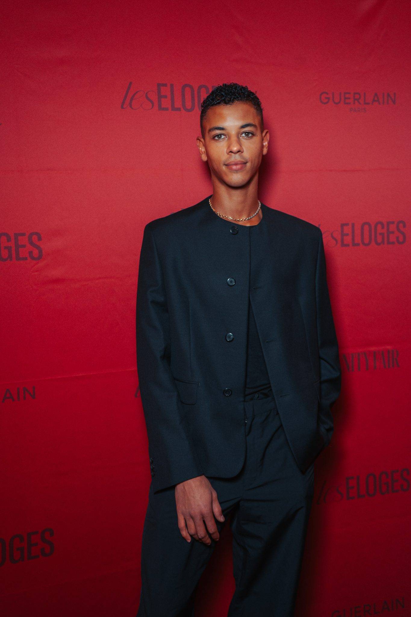  - Les Éloges Celebrates Artists and Craftsmen Working in the Performing Arts