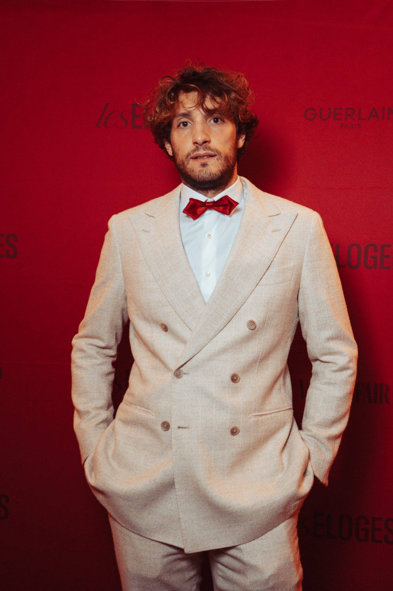  - Les Éloges Celebrates Artists and Craftsmen Working in the Performing Arts