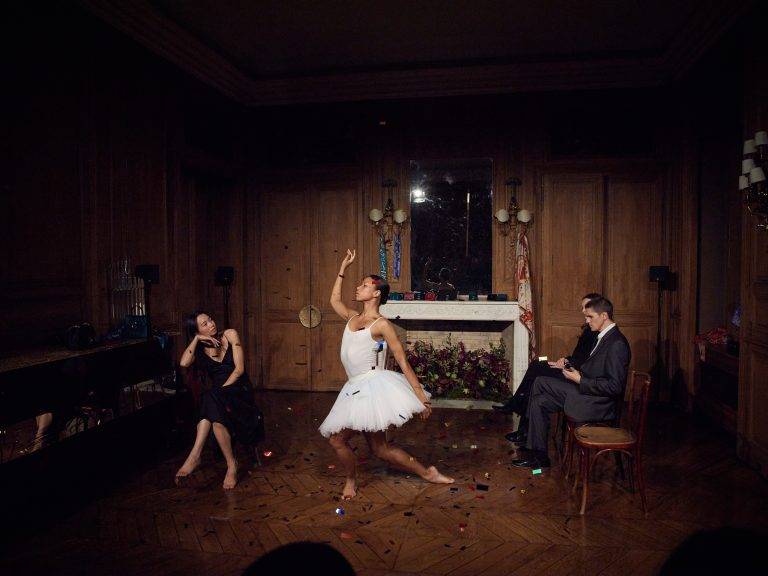  - La danse célébrée autour du nouveau sac « C » de Cartier