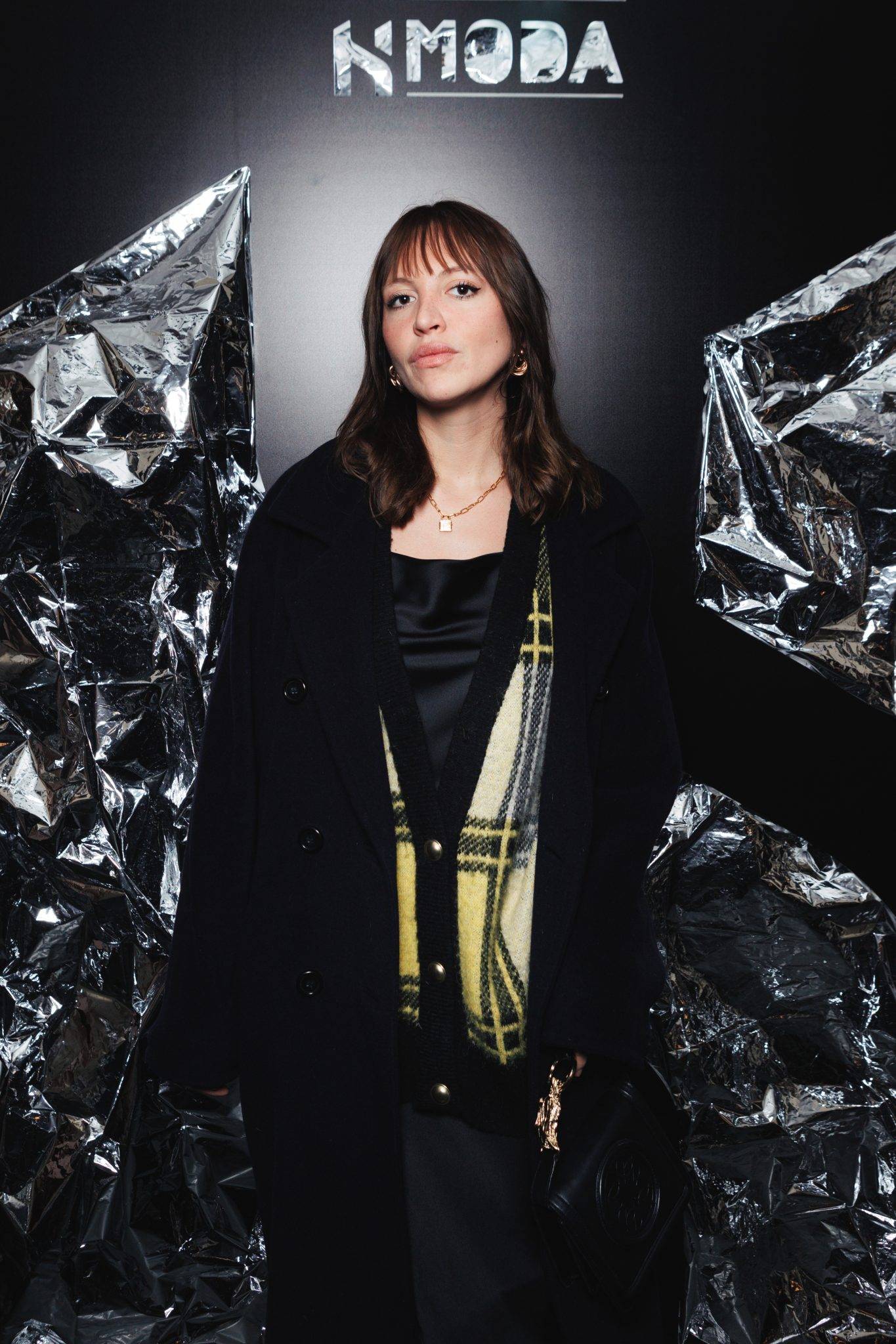  - Holding Moda Invites Us to Its Agency For a Cocktail Party
