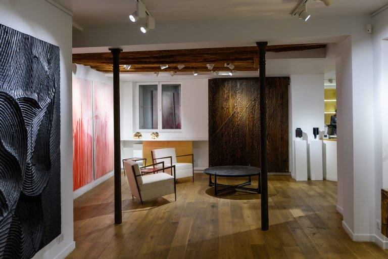 Exposition Mouvements à la Galerie Negropontes, une célébration de la métamorphose artistique
