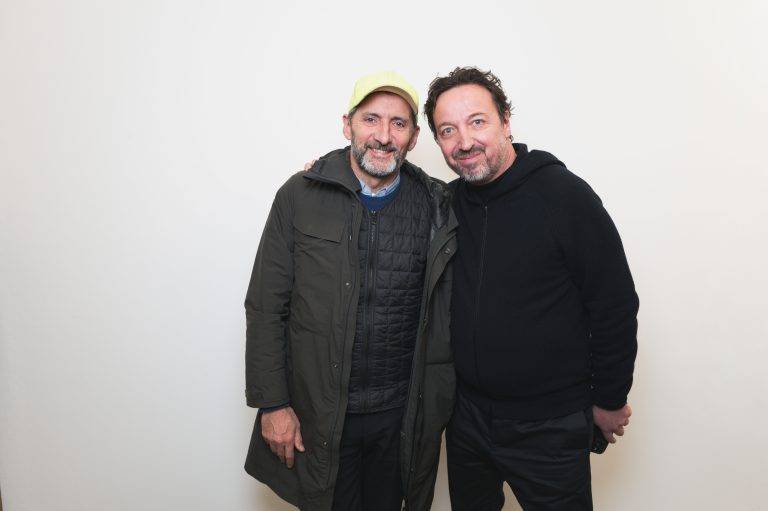  - Double actualité à la galerie Perrotin: Johan Creten avec « How to explain the Sculptures to an Influencer? », et Mr. avec « Invoke It and a Flower Shall Blossom »