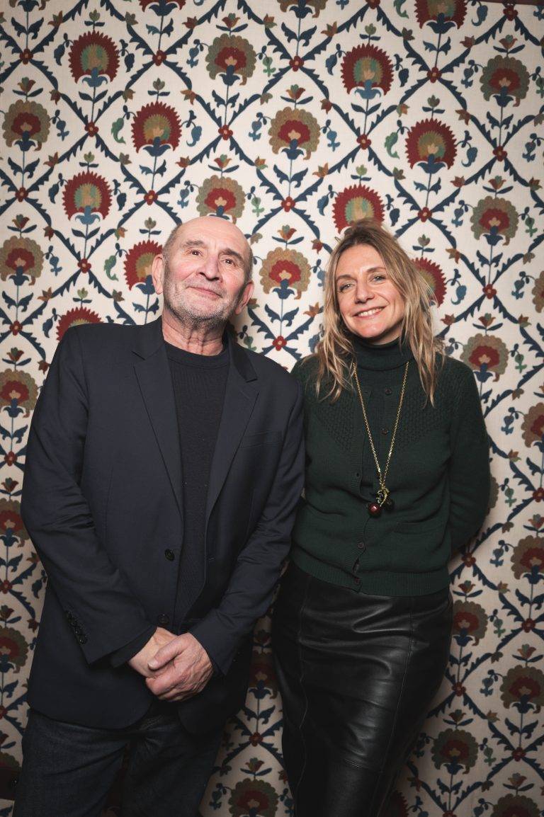  - Double actualité à la galerie Perrotin: Johan Creten avec « How to explain the Sculptures to an Influencer? », et Mr. avec « Invoke It and a Flower Shall Blossom »