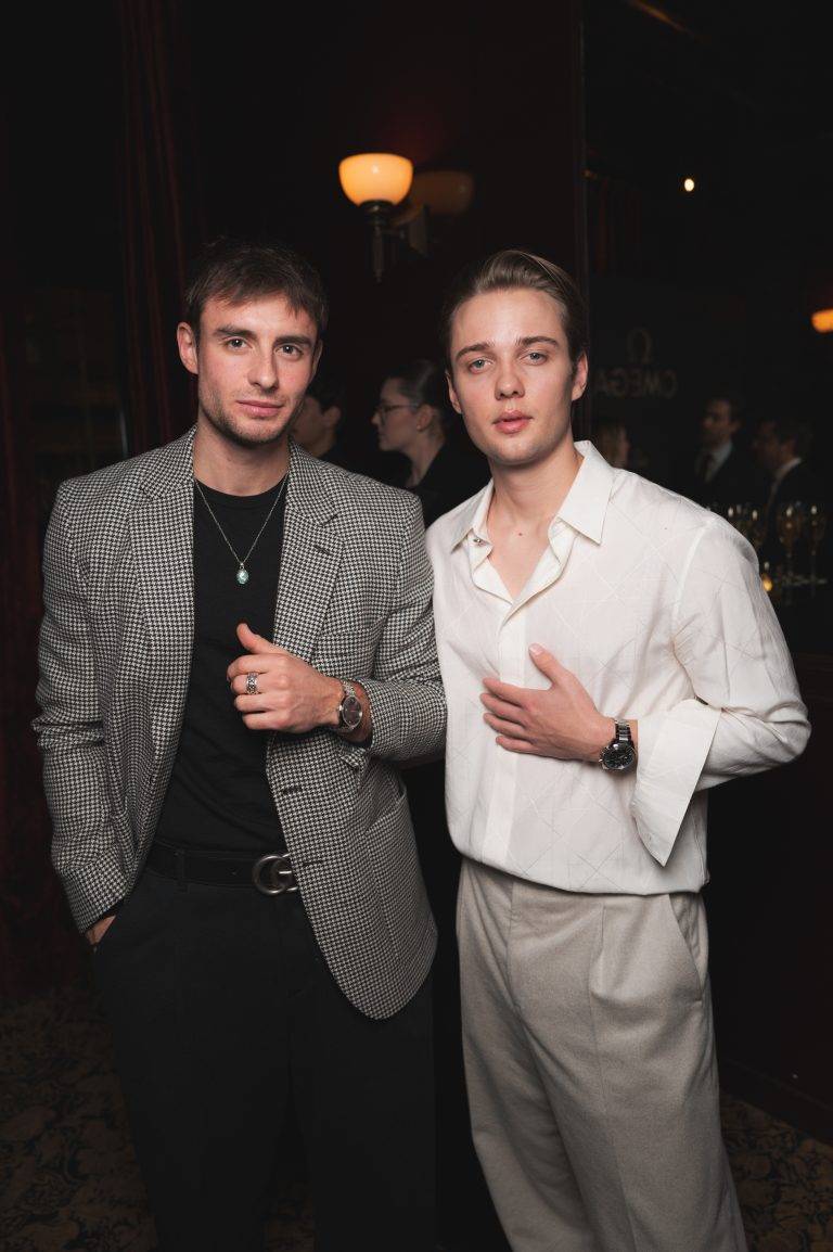  - Andrew Garfield et OMEGA s’emparent de la Fashion Week Homme le temps d’un dîner