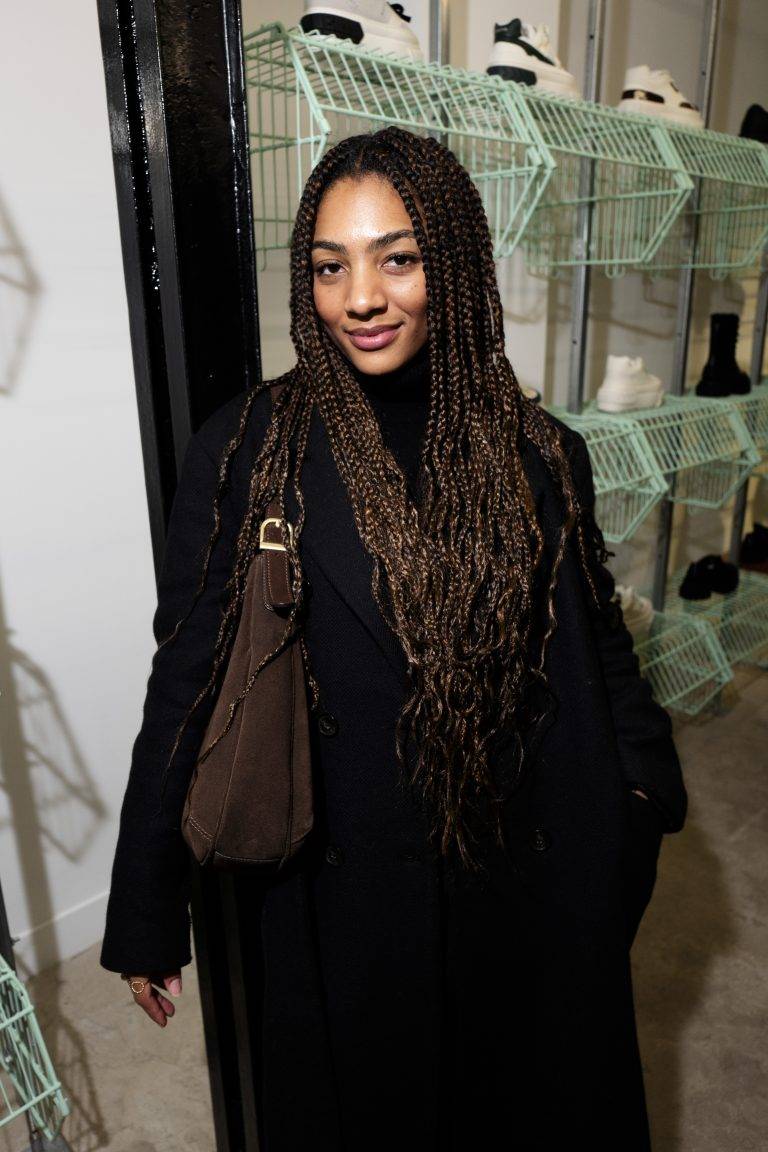  - b o t h dévoile sa collection SS24 Endless Spring lors de l’inauguration de sa première boutique à Paris