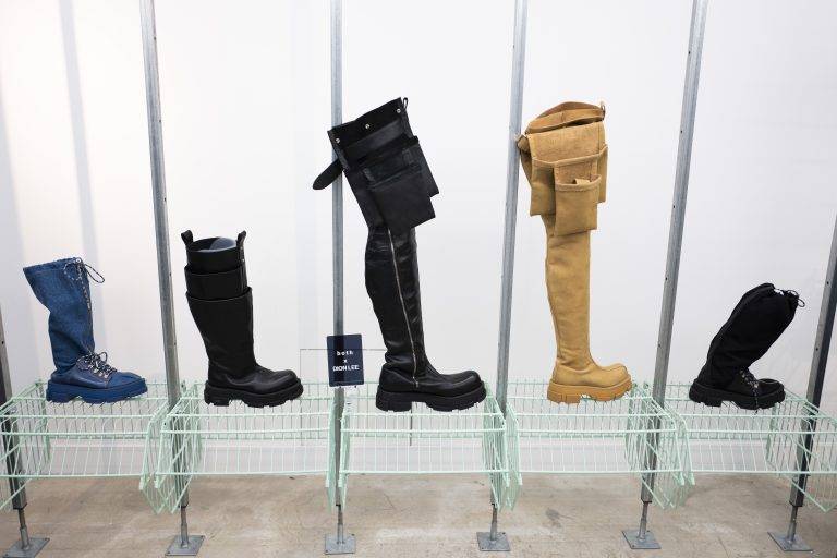 b o t h dévoile sa collection SS24 Endless Spring lors de l’inauguration de sa première boutique à Paris