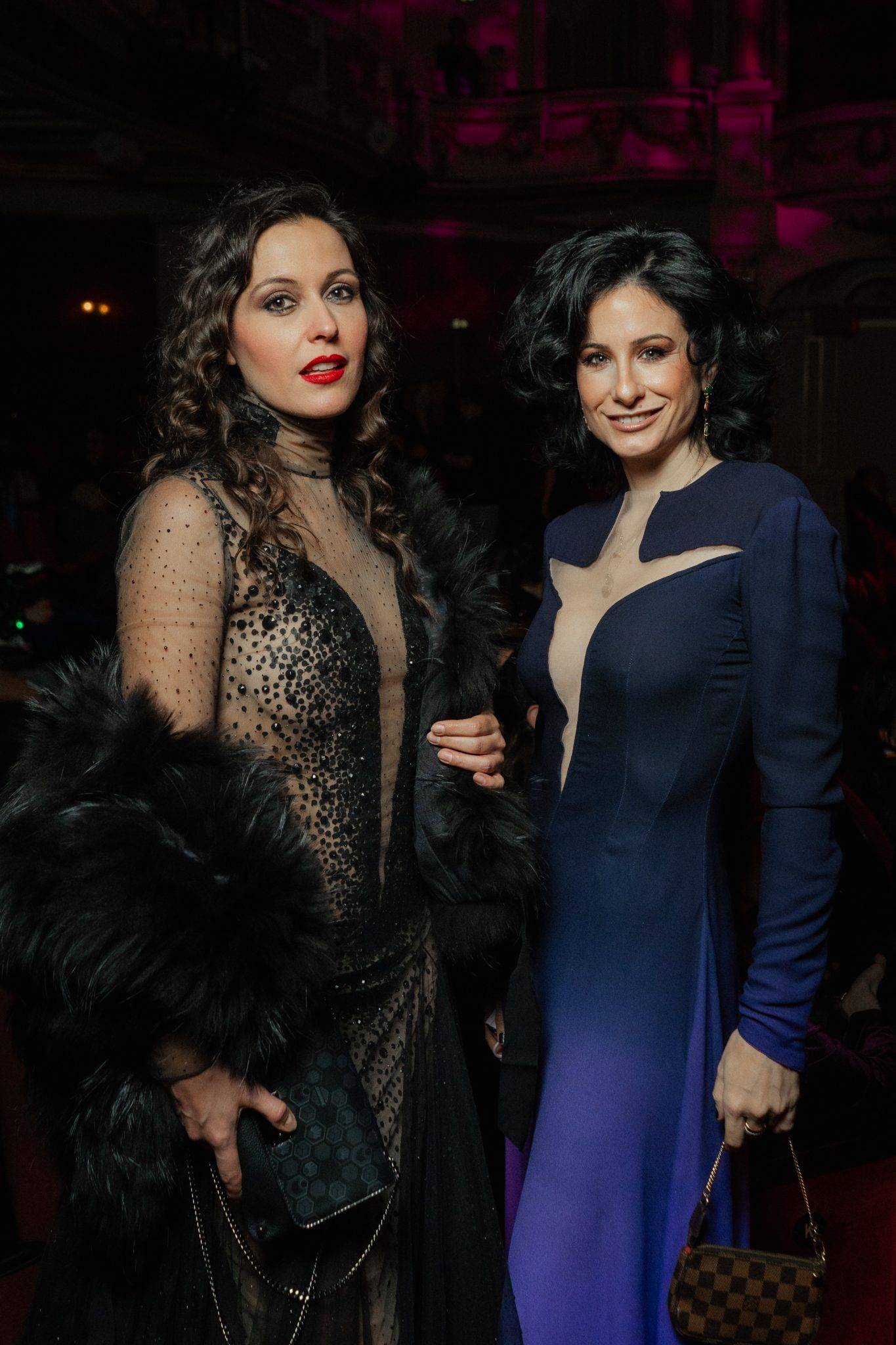  - Le défilé First Vamps de Julien Fournié célèbre la puissance féminine