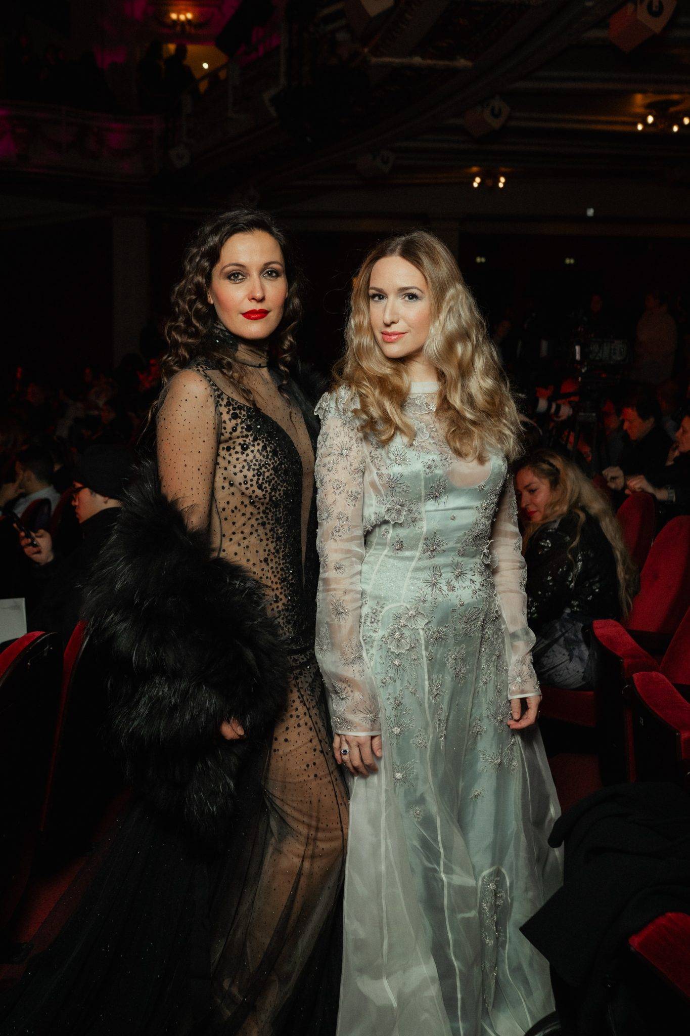  - Le défilé First Vamps de Julien Fournié célèbre la puissance féminine