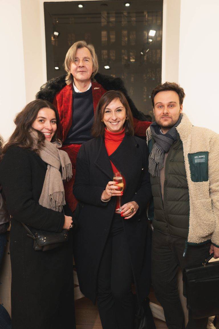  - Double actualité à la galerie Perrotin: Johan Creten avec « How to explain the Sculptures to an Influencer? », et Mr. avec « Invoke It and a Flower Shall Blossom »