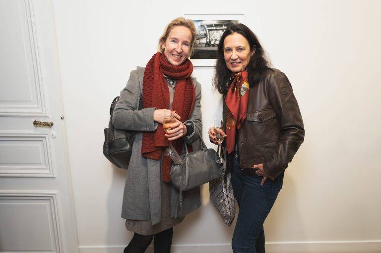  - Double actualité à la galerie Perrotin: Johan Creten avec « How to explain the Sculptures to an Influencer? », et Mr. avec « Invoke It and a Flower Shall Blossom »