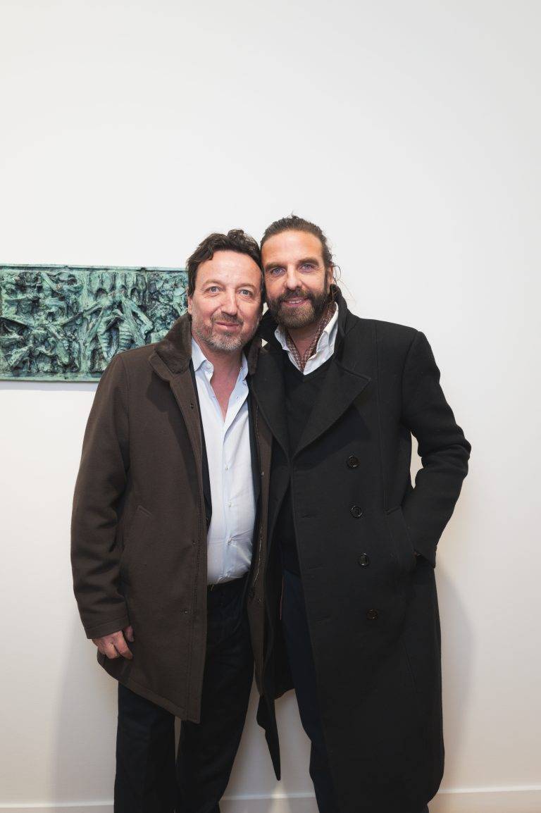  - Double actualité à la galerie Perrotin: Johan Creten avec « How to explain the Sculptures to an Influencer? », et Mr. avec « Invoke It and a Flower Shall Blossom »