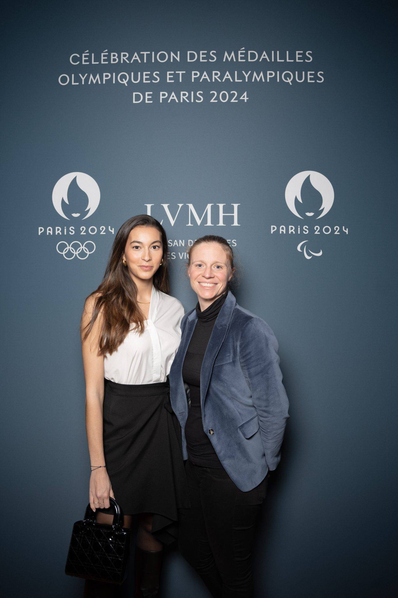  - LVMH révèle la médaille des Jeux Olympiques de Paris, place Vendôme