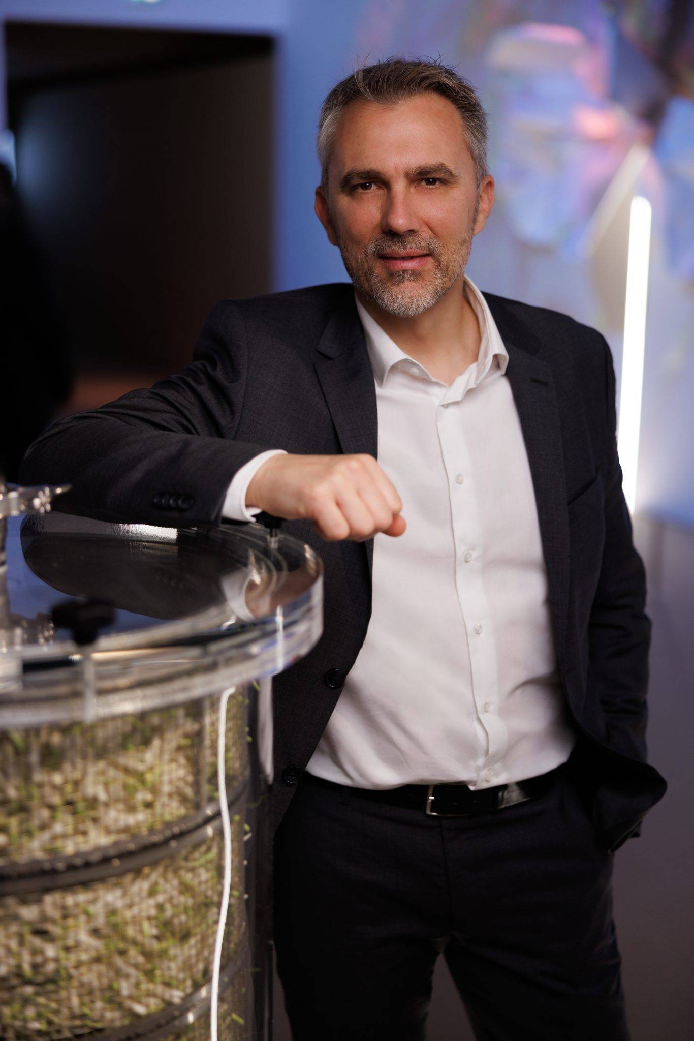  - La Maison de l’Art et la Science du Parfum par l’Oréal ouvre ses portes au Louvre