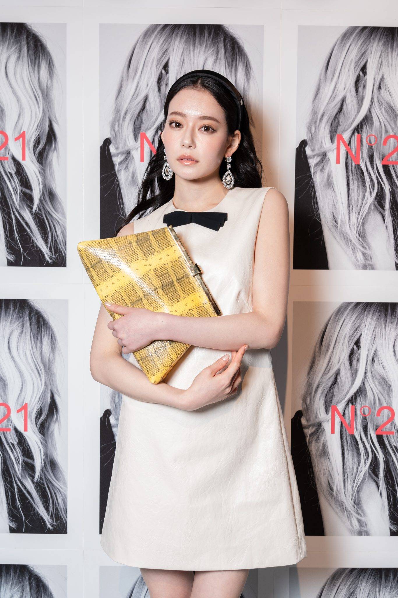  - Transgressive 80s-Inspired Bon Ton by N°21