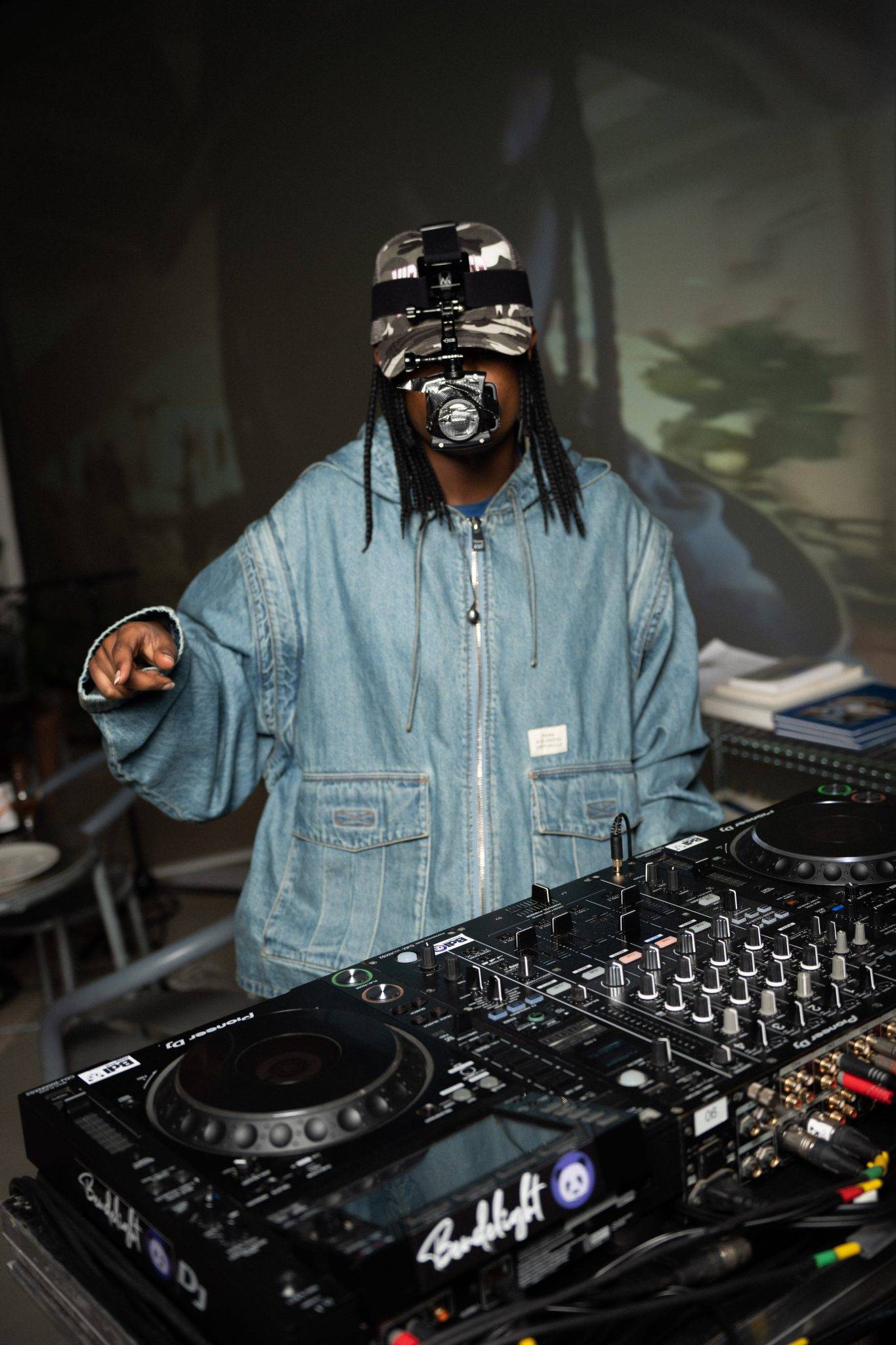  - The Launch of the Very First Études x VEJA Collaboration