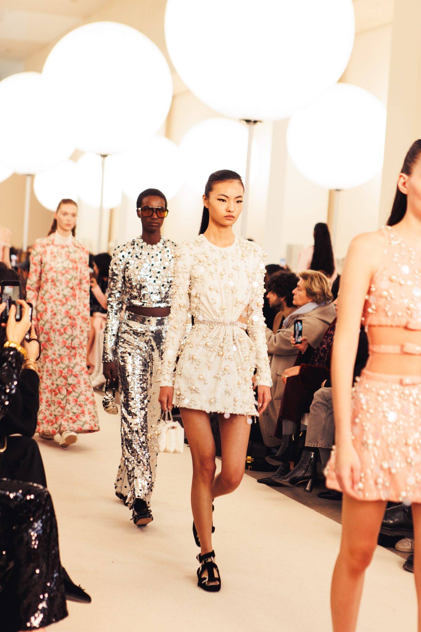  - La douceur du défilé Giambattista Valli