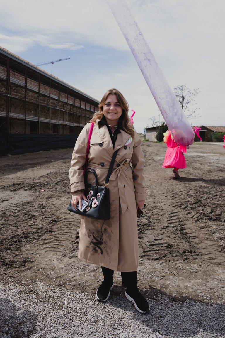  - L’artista sciamana Eun-Me Ahn colora di rosa l’isola di San Giacomo