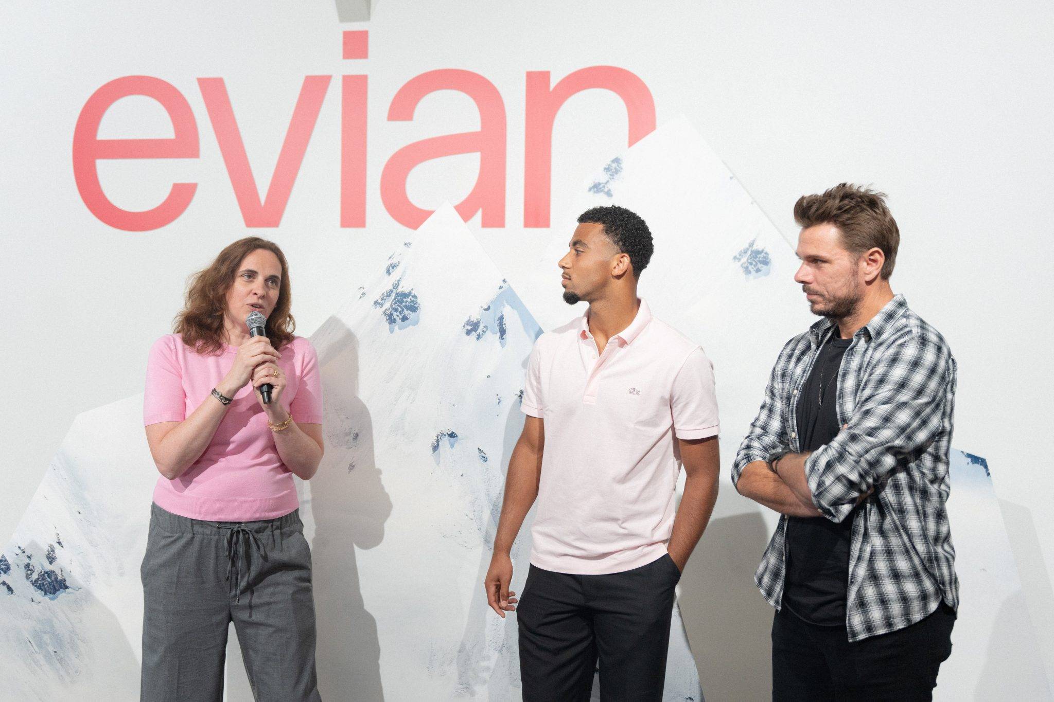  - Une soirée revitalisante et immersive pour la nouvelle campagne d’evian « Mountain of Youth » !