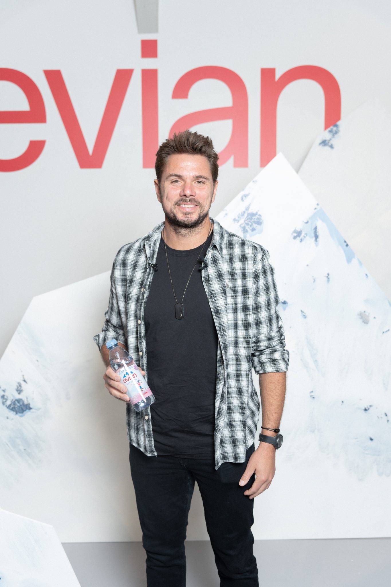  - Une soirée revitalisante et immersive pour la nouvelle campagne d’evian « Mountain of Youth » !