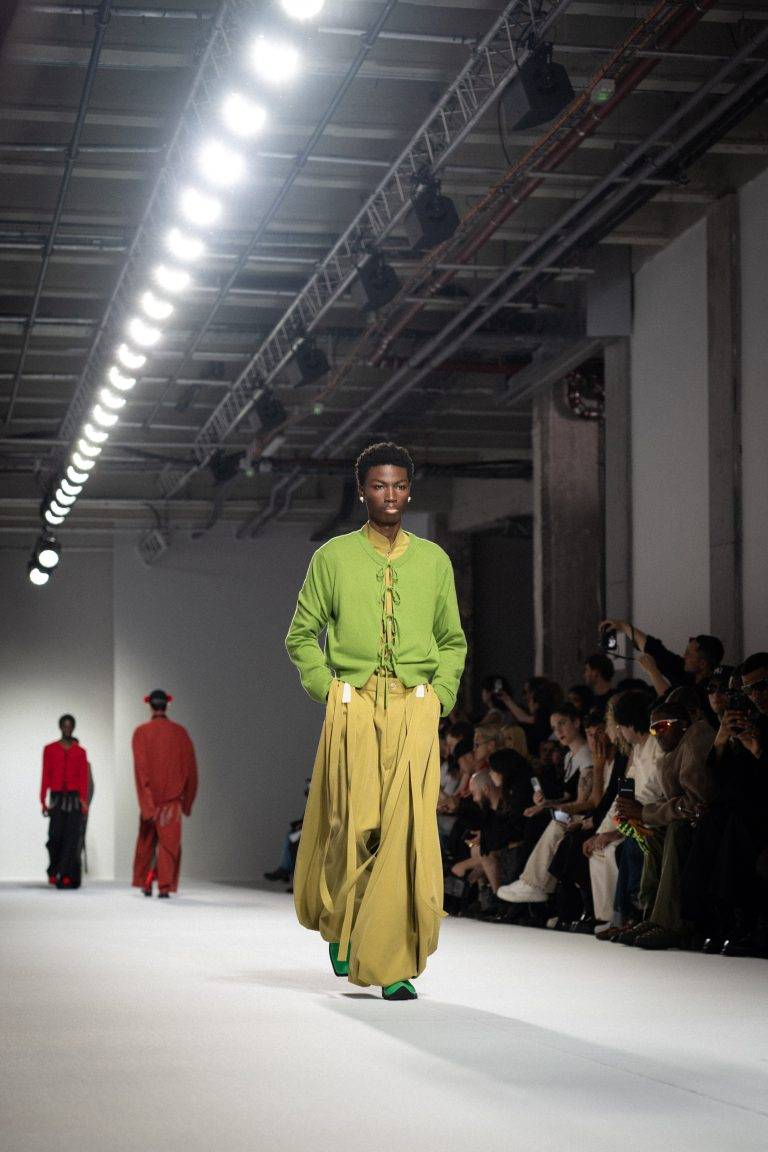 SEAN SUEN Breaks Free From Gender Norms For the SS25 Show