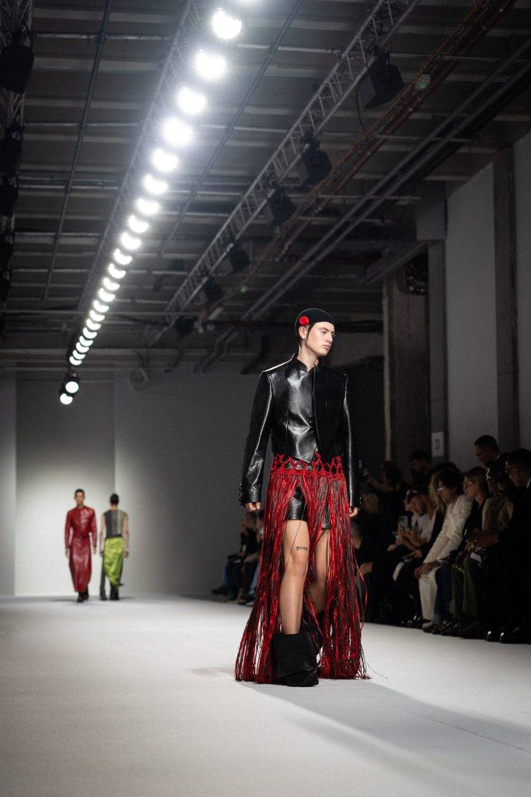 SEAN SUEN Breaks Free From Gender Norms For the SS25 Show