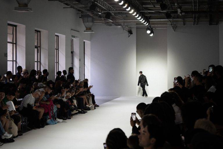 SEAN SUEN Breaks Free From Gender Norms For the SS25 Show