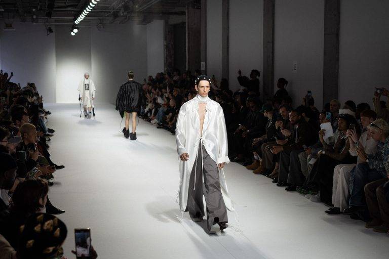 SEAN SUEN Breaks Free From Gender Norms For the SS25 Show