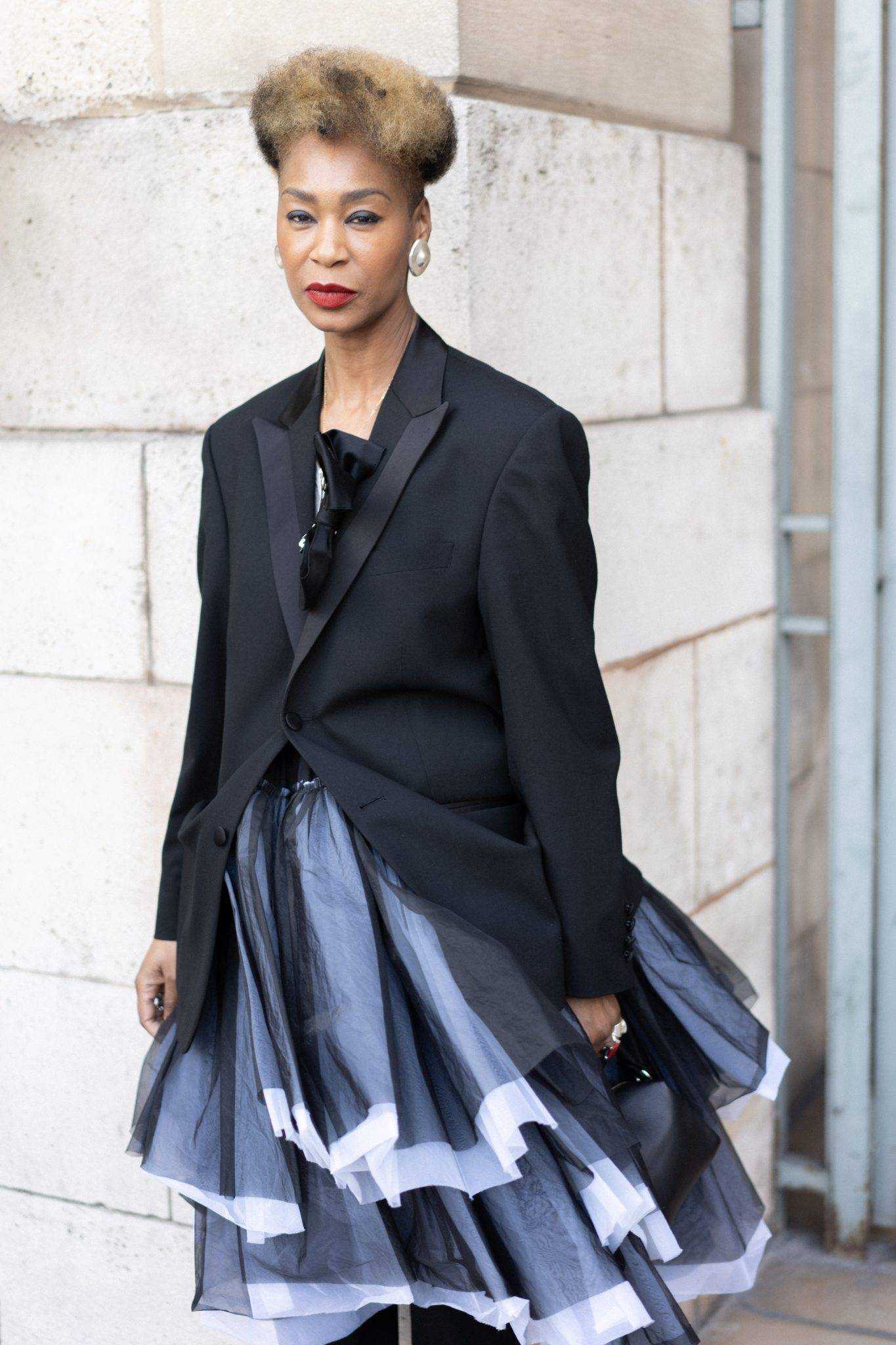  - Le glamour emprunt d’une féminité à toute épreuve de Giambattista Valli