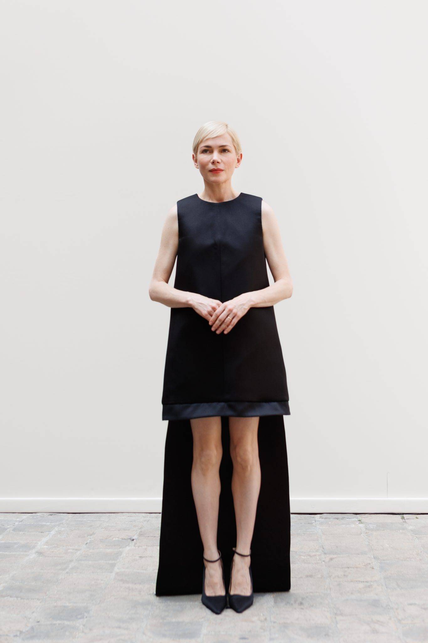  - La Haute Couture voluptueuse d’ASHI confirme sa féminité exacerbée