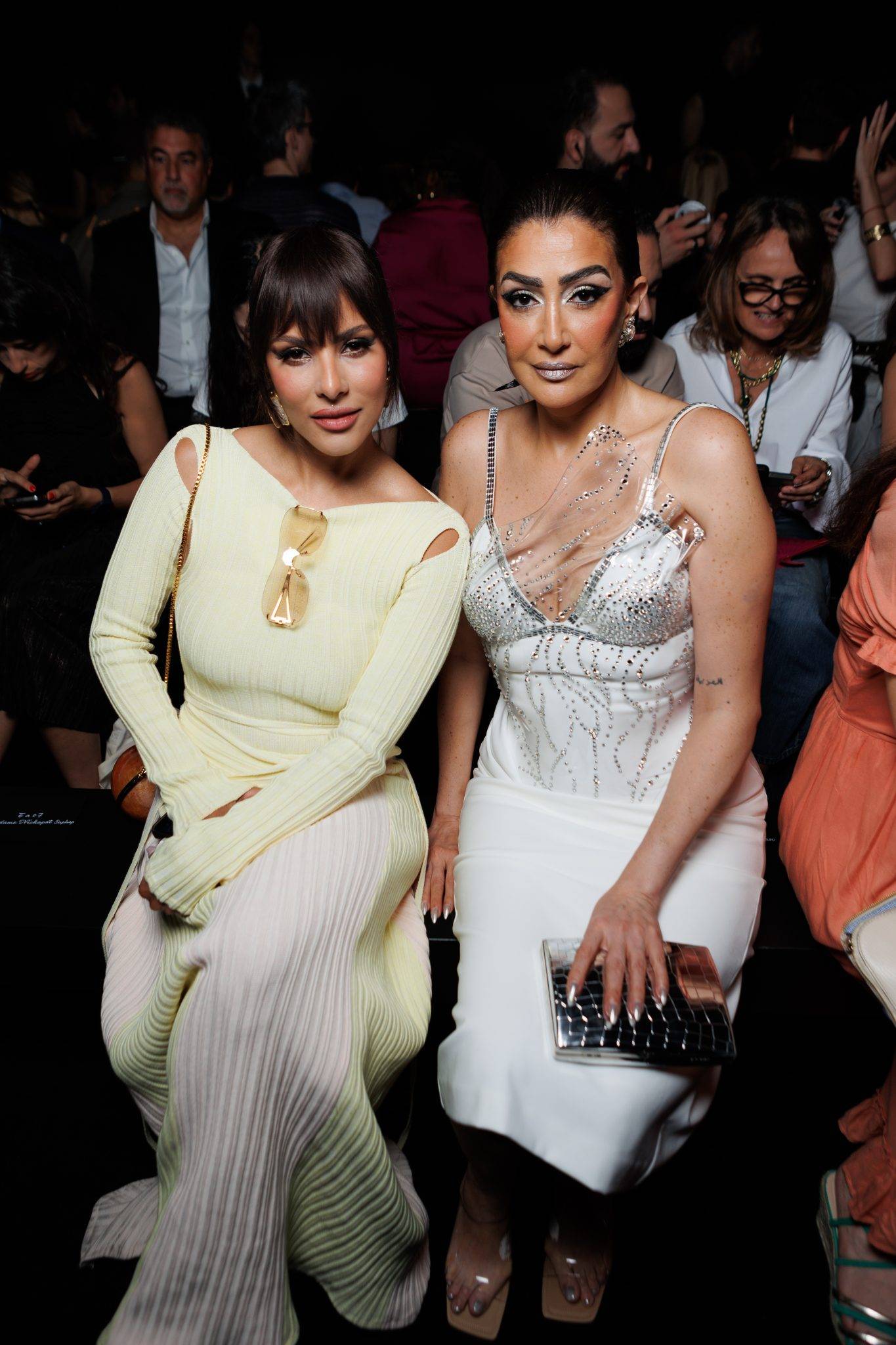  - La Haute Couture voluptueuse d’ASHI confirme sa féminité exacerbée