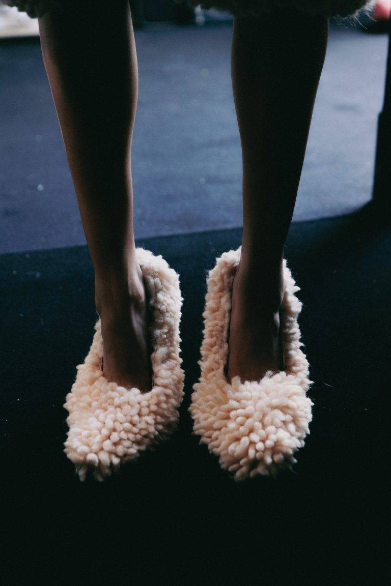 ASHI’s Voluptuous Haute Couture Fashion Show Asserts His Exaggerated Femininity 