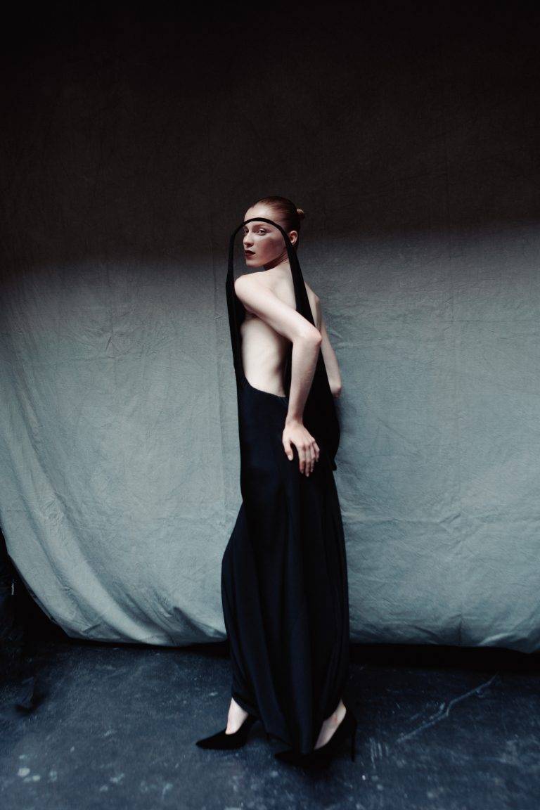 ASHI’s Voluptuous Haute Couture Fashion Show Asserts His Exaggerated Femininity 