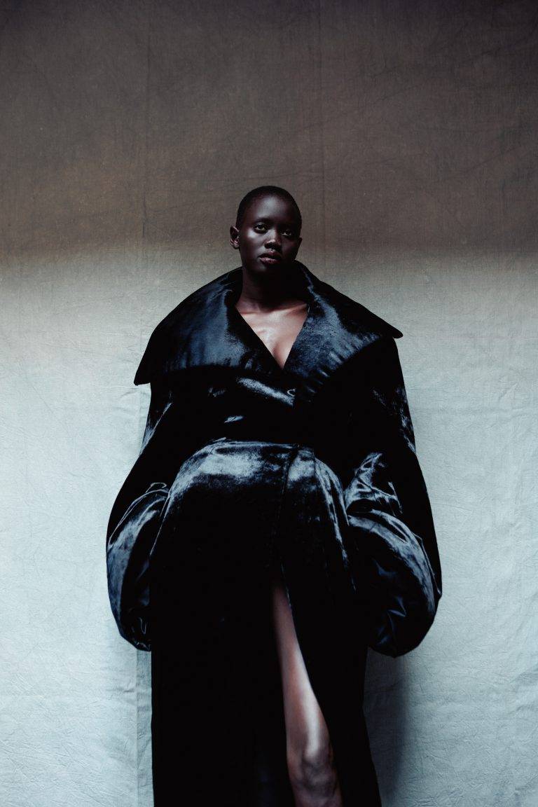  - ASHI’s Voluptuous Haute Couture Fashion Show Asserts His Exaggerated Femininity 