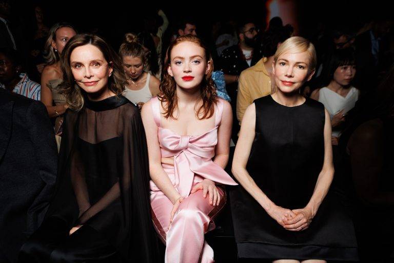  - ASHI’s Voluptuous Haute Couture Fashion Show Asserts His Exaggerated Femininity 