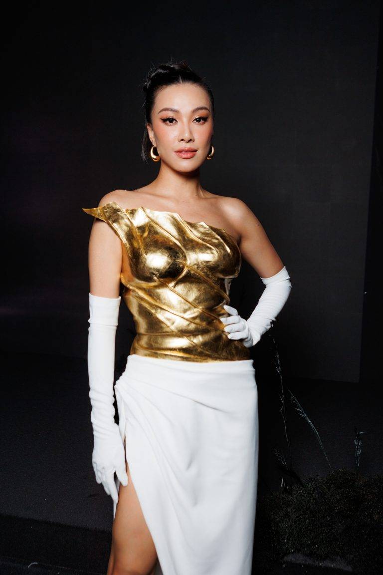  - ASHI’s Voluptuous Haute Couture Fashion Show Asserts His Exaggerated Femininity 