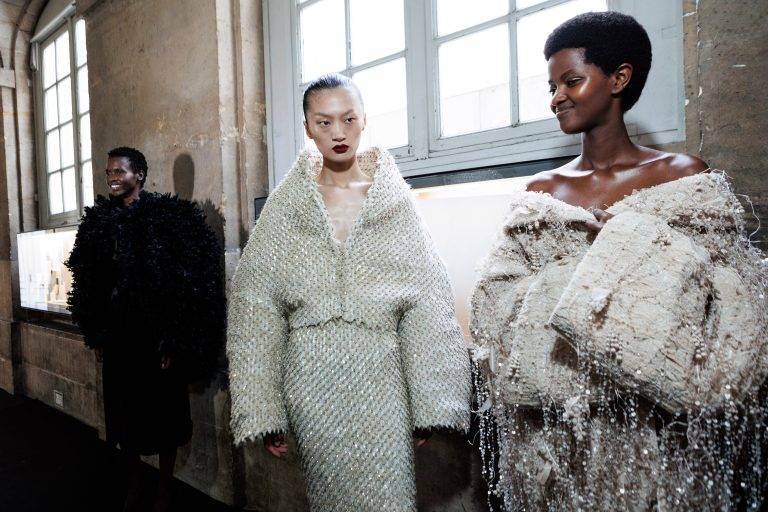  - ASHI’s Voluptuous Haute Couture Fashion Show Asserts His Exaggerated Femininity 