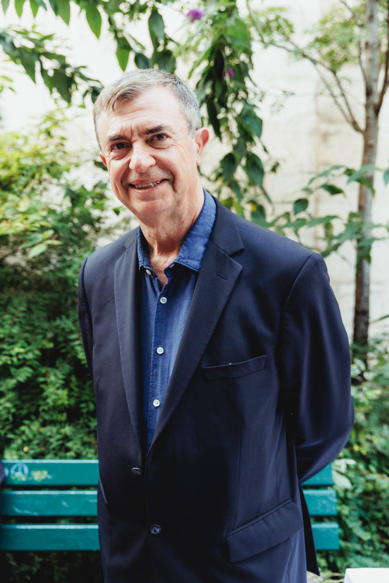  - L’ange de Jean-Charles de Castelbajac décore le mur de la Société de Géographie