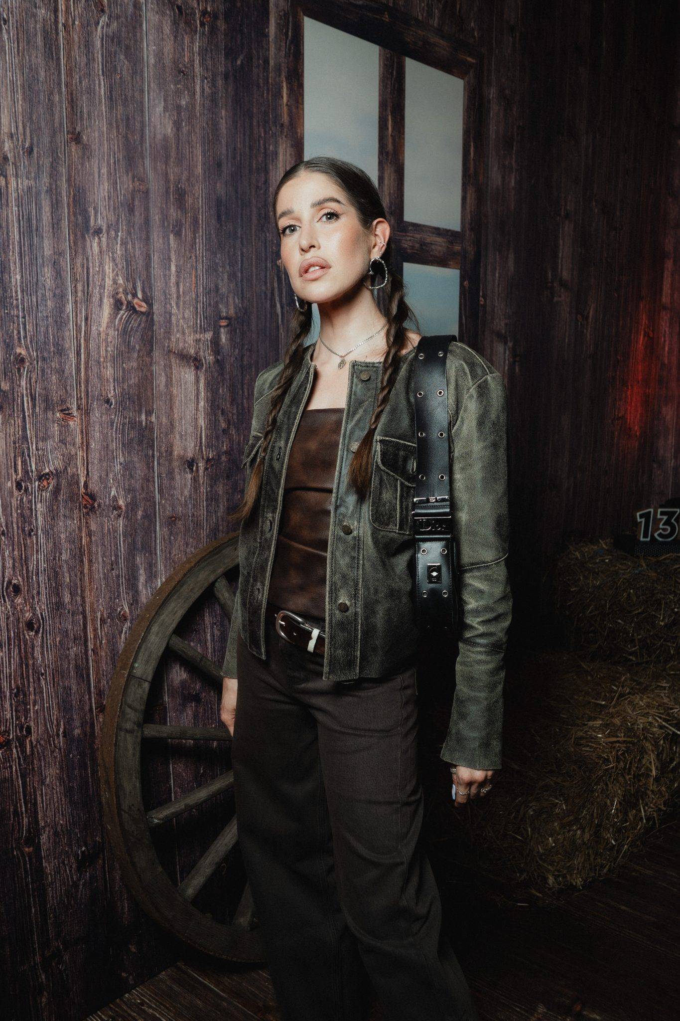  - Wrangler® présente son jean emblématique 13MWZ® Original Cowboy Cut™ pour sa collection FW24