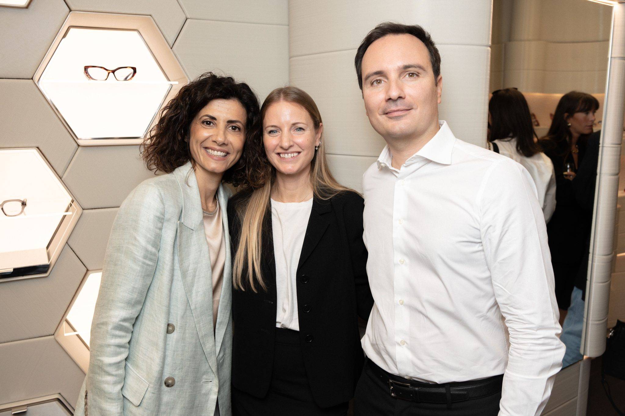  - Alain Mikli célèbre la réouverture de sa boutique au design singulier au 74 rue des Saints-Pères