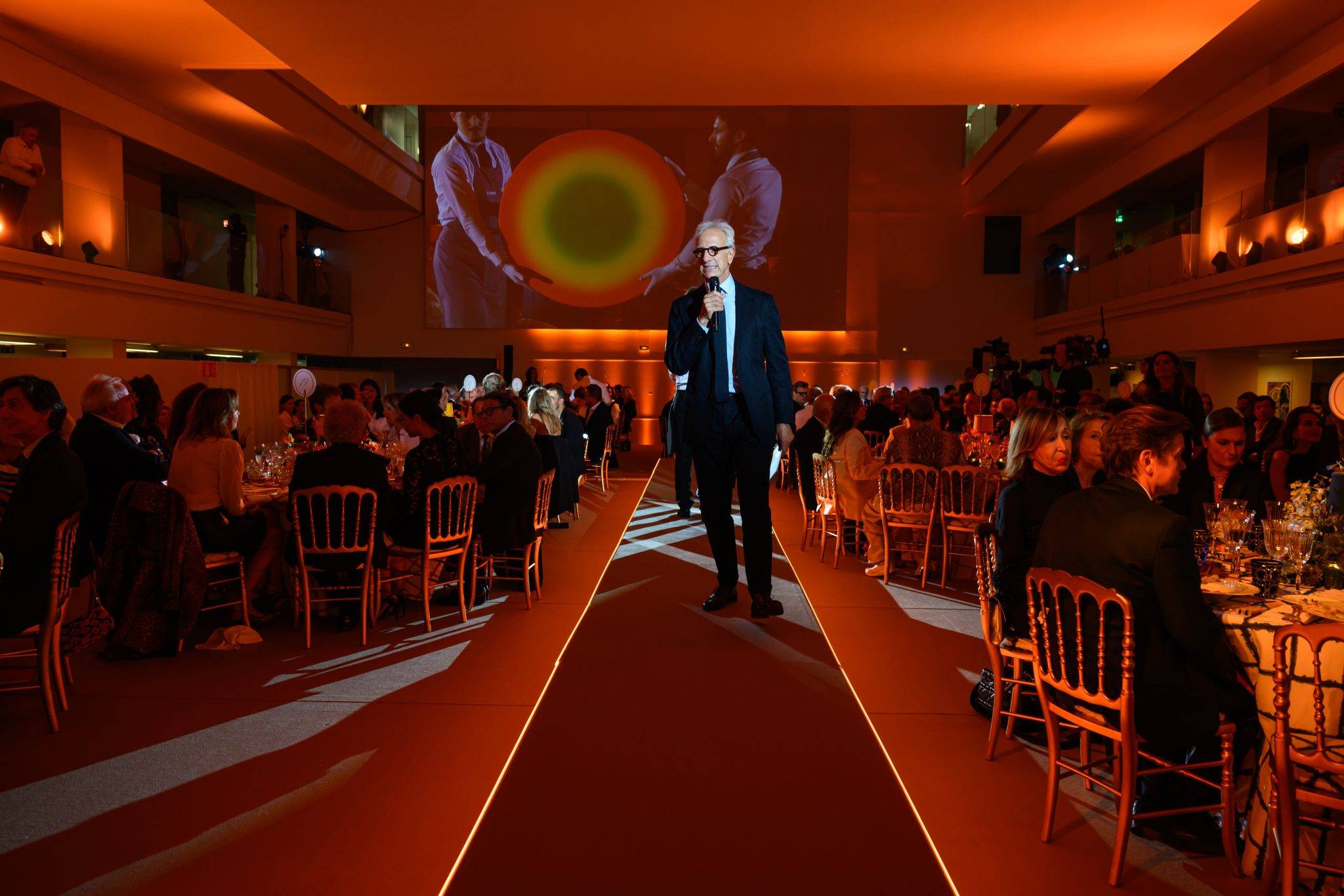  - HEROES for Imagine: Art and Solidarity in Support of Research on Genetic Diseases