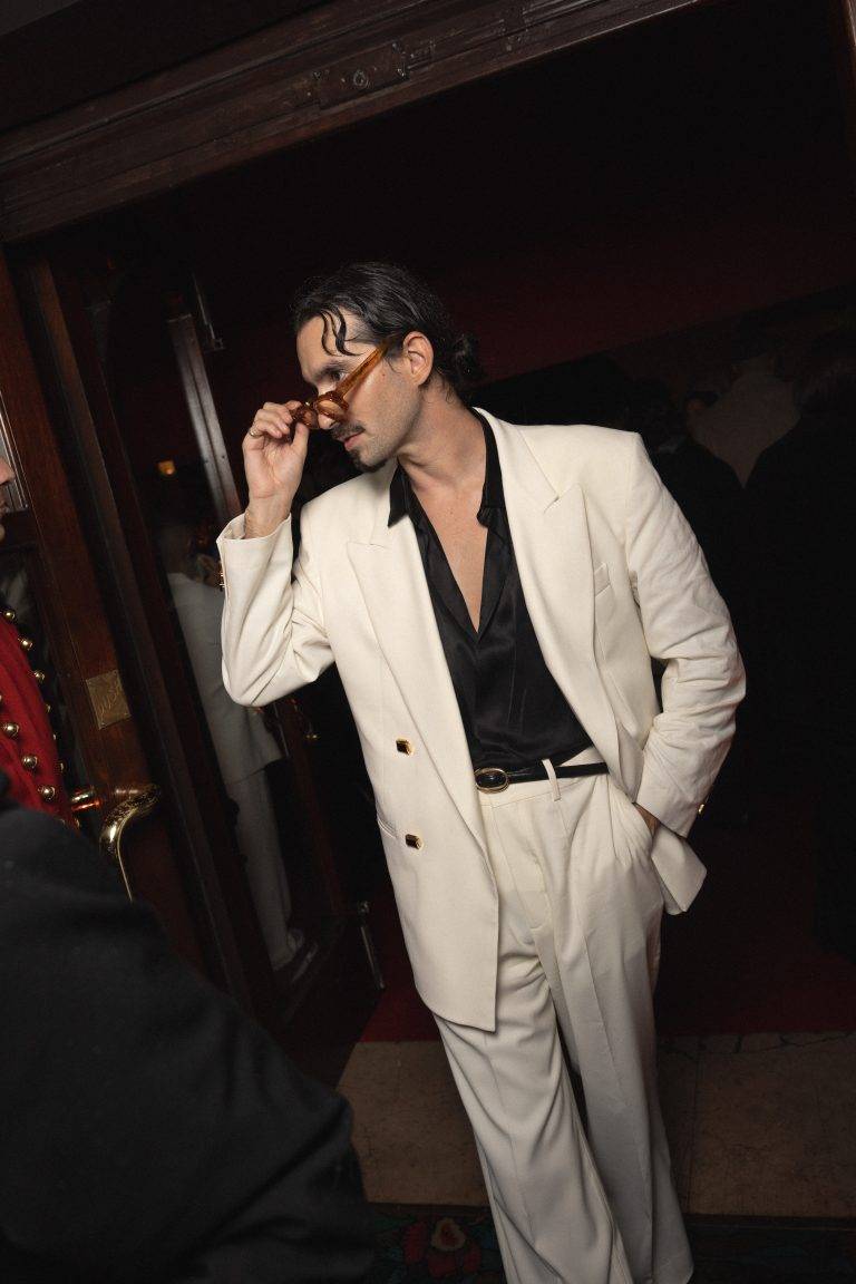  - A Stylish Evening at Maxim’s Gives Us a Taste of La Belle Époque