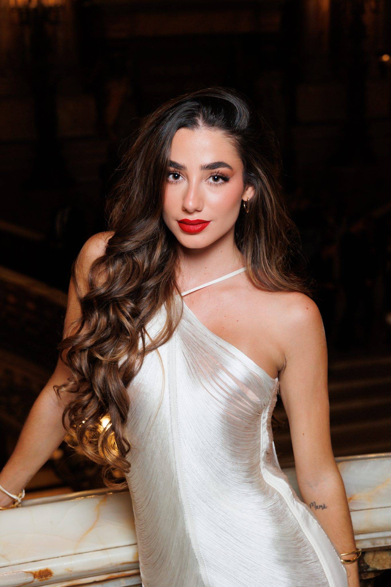  - Le 7e show L’Oréal Paris fait scintiller l’opéra et célèbre toutes les beautés