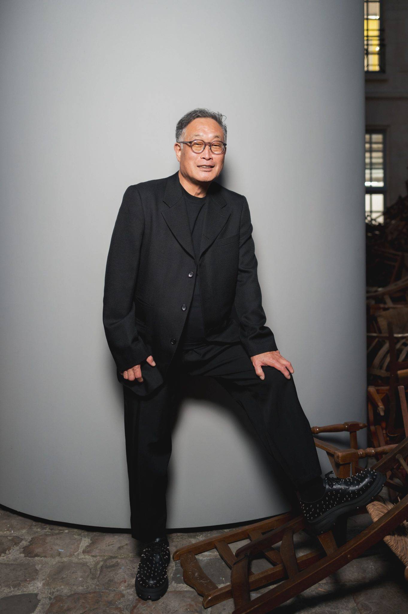  - Philéo Landowski revisite une paire emblématique d’adidas aux côtés de Tadashi Kawamata