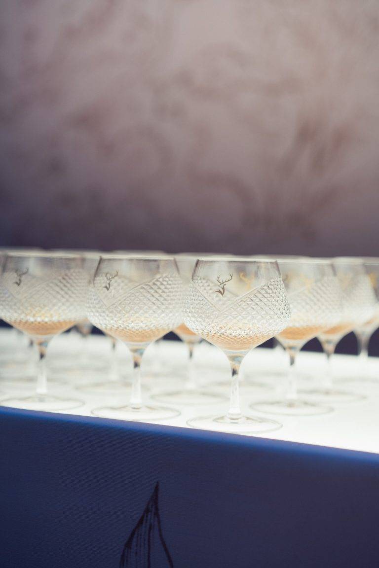 La Maison Glenfiddich dévoile un Single Malt d’exception en collaboration avec l’artiste André Saraiva